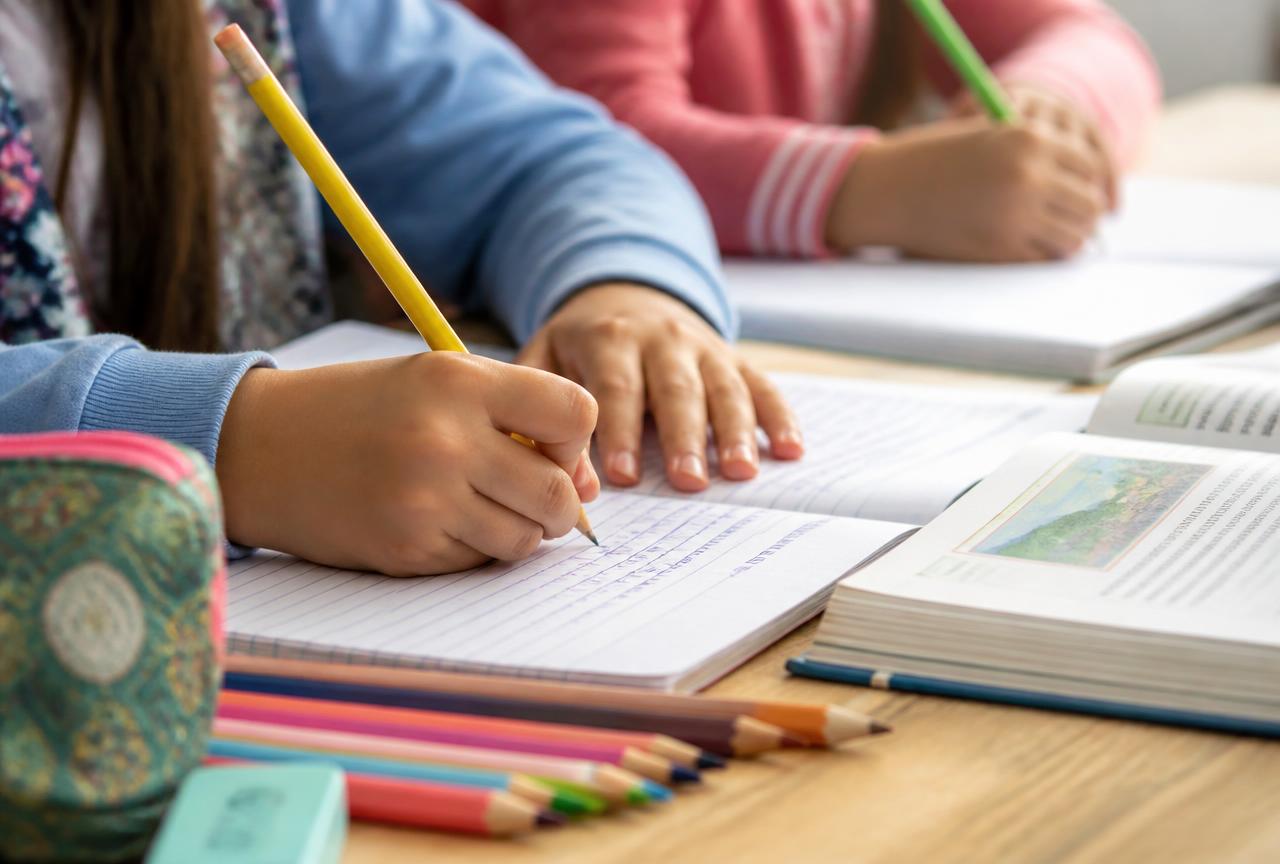 Travail écrit et exercices en petit groupe